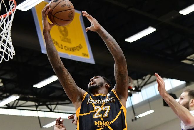 南湾湖人惨败斯托克顿国王 马利克-威廉姆斯砍