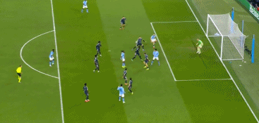 皇马双杀曼城晋级八强，B席红牌成关键转折点