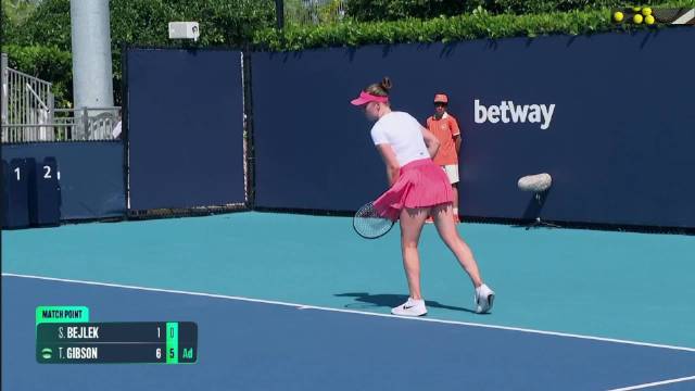 贝克汉姆称最后一场职业赛与伊布争罚任意球引