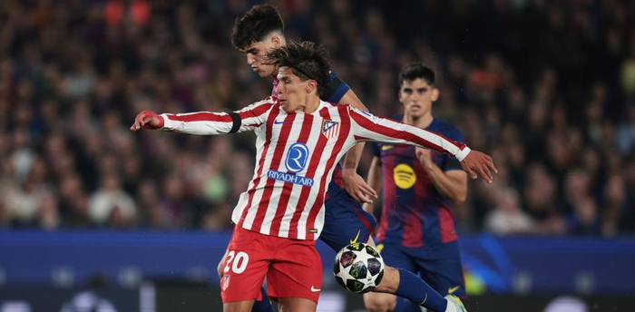 亨利怒斥科瓦奇红牌判罚失当 巴萨欧冠惨败引争