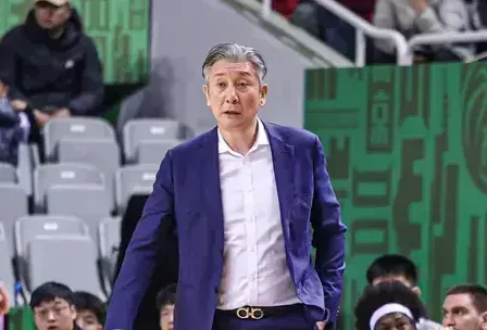 深圳男篮104-103险胜北控提前锁定季后赛席位