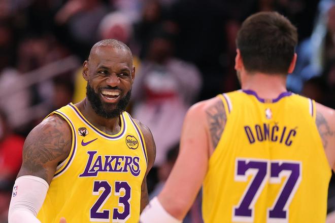 詹姆斯杜兰特季后赛终局对决 火箭湖人攻防大战