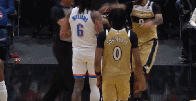 雷霆奇才球员冲突引大规模驱逐 雷霆大胜奇才