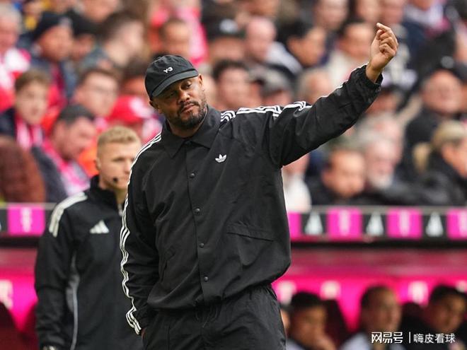 德甲拜仁提前锁定冠军，英超法甲双雄争夺双冠